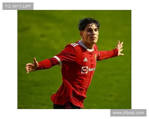 曼联青训旧将切斯特重返俱乐部积累教练经验助力未来发展